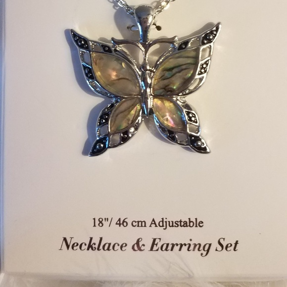 Jewelry - Picture 3 of 3